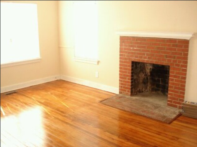 Foto del edificio - 3415 Ryburn Rd