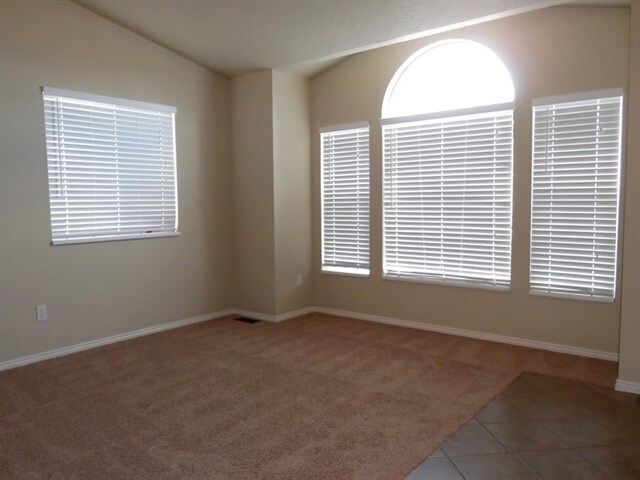 Foto del edificio - 6946 S Decora Way