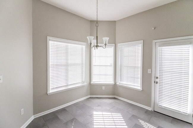 Building Photo - 6799 Showboat Ln