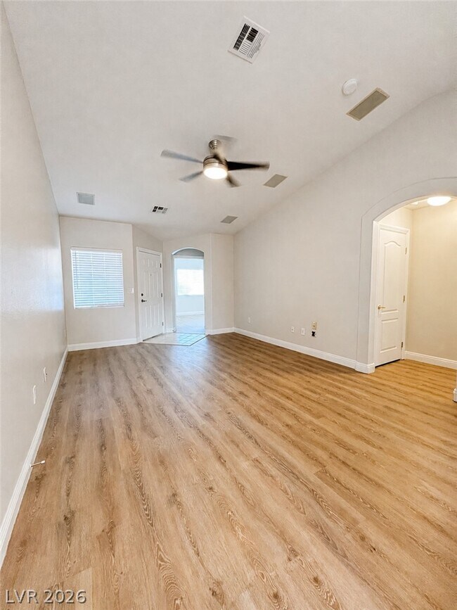 Foto del edificio - 4837 Rose Window Ct