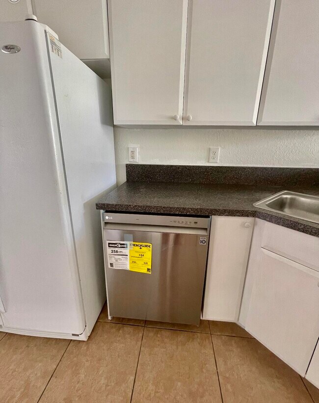 880 Pipers Cay Dr, West Palm Beach, FL 33415 Townhome Rentals in West