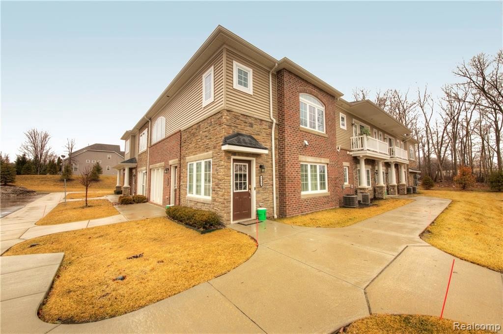 Primary Photo - 5604 Arbor Chase Dr