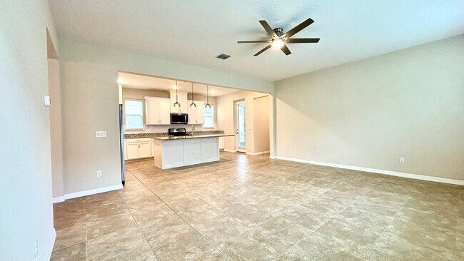Great Room - 8074 Wood Sage Dr