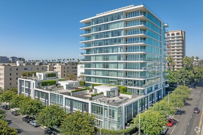 Four Seasons Private Residences