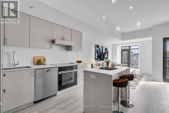 Photo du bâtiment - 485 Logan Ave