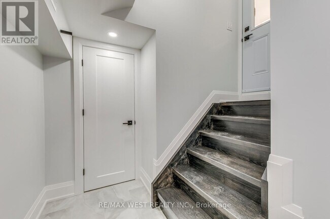 Photo du bâtiment - 1190 Ossington Ave