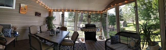 Building Photo - 90 Hickory Hill Rd