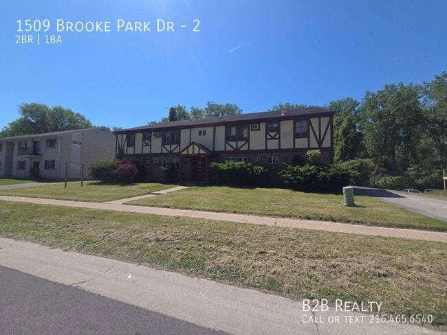 Building Photo - 1509 Brooke Park Dr