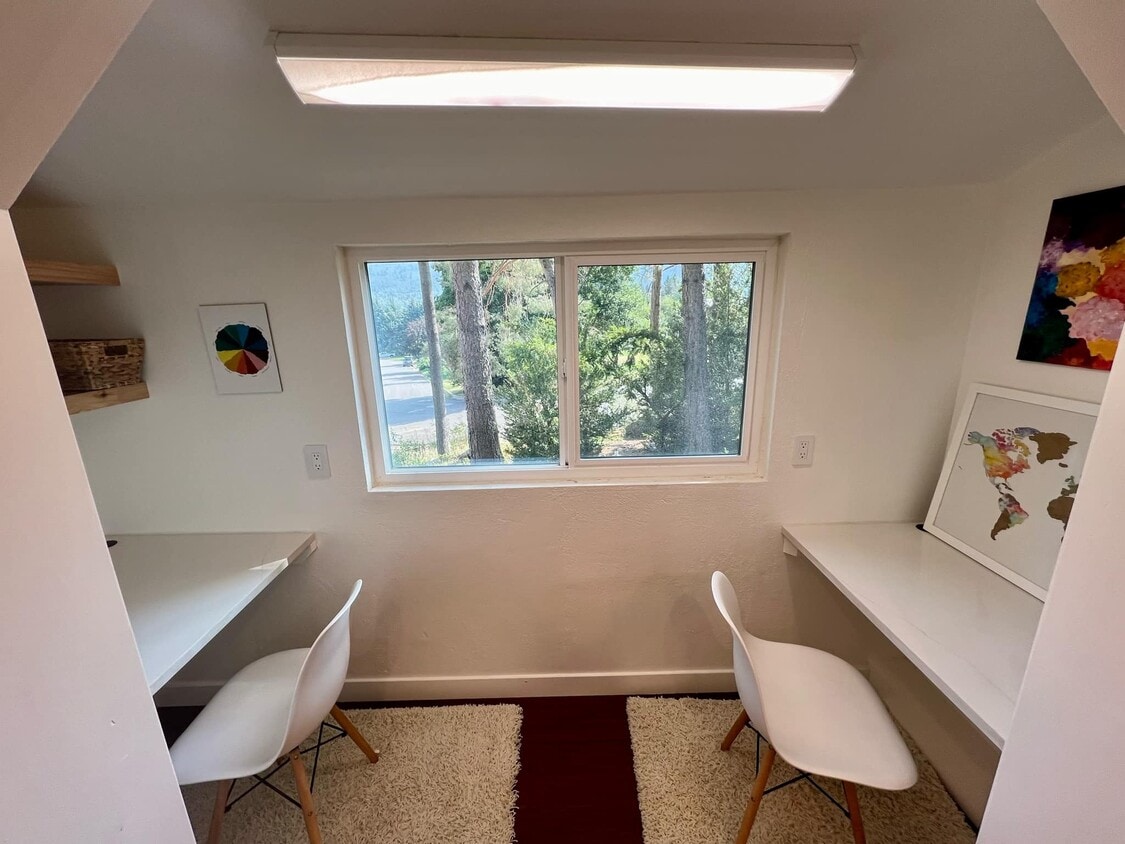Foto principal - 6120 W Valley View Dr
