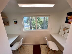 Building Photo - 6120 W Valley View Dr