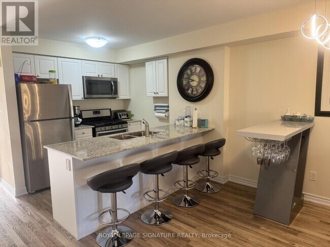 Photo du bâtiment - 2 Cove Ct