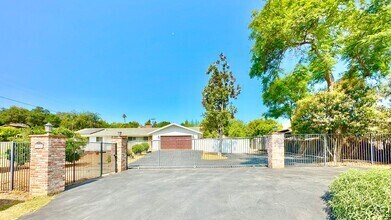 Building Photo - 748 Hamilton Ln