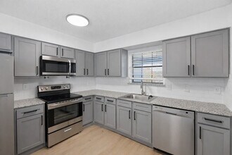 Building Photo - Bellevue at Spring Creek