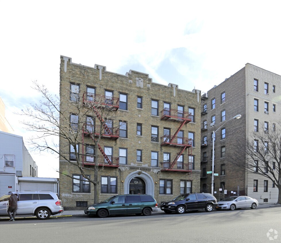 Foto del edificio - 3765 61st St