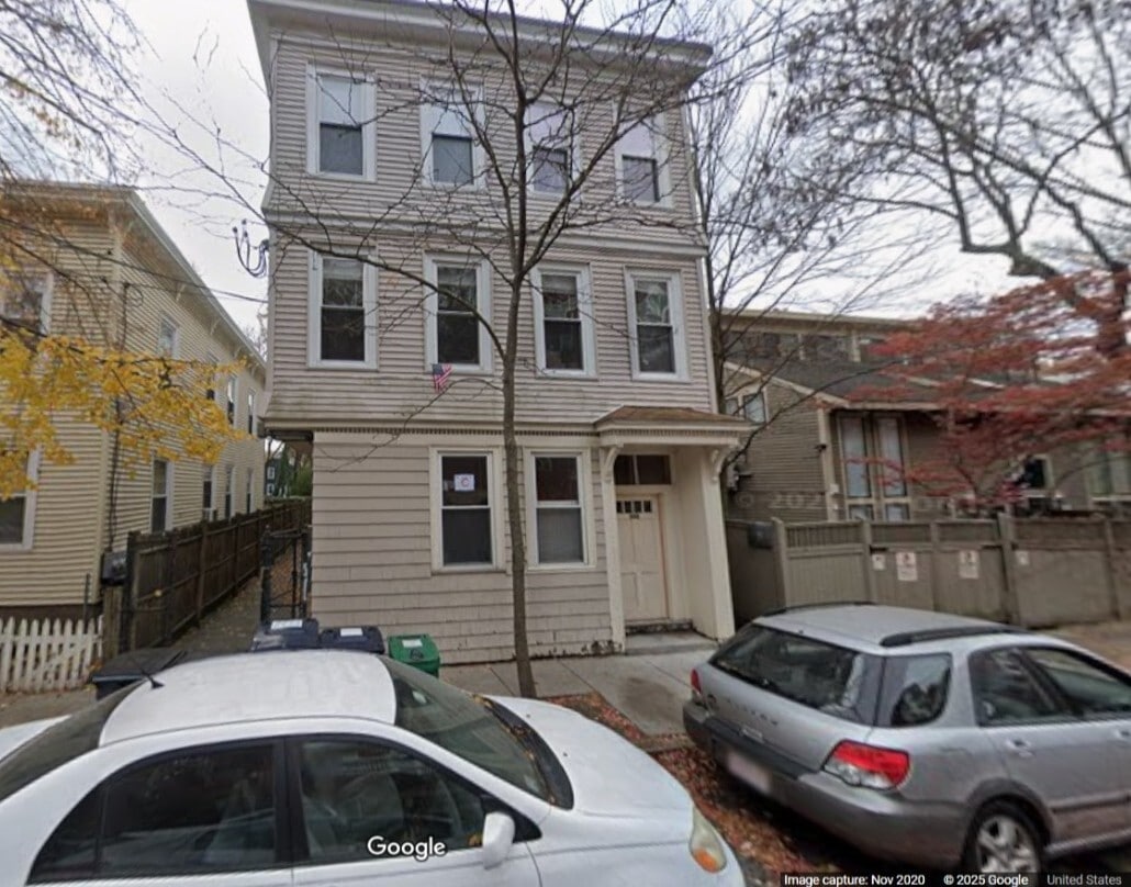 Primary Photo - 564 Green St