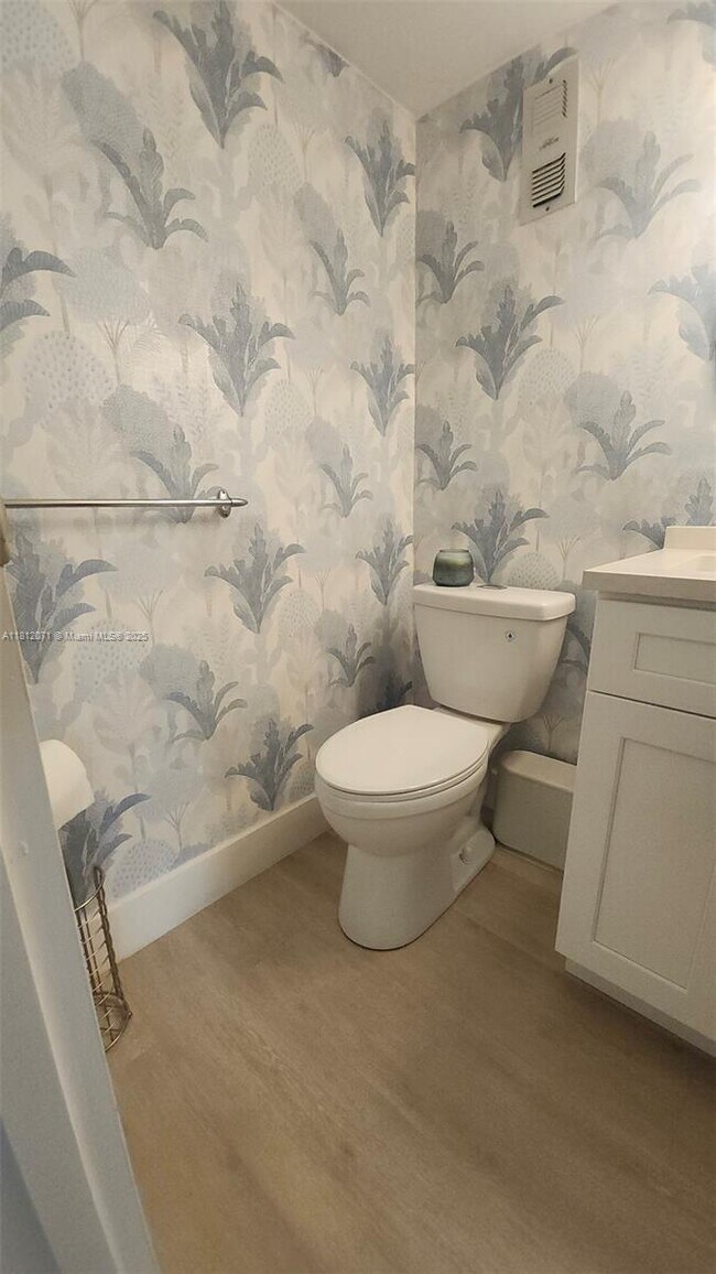 Foto del edificio - 5440 N Ocean Dr