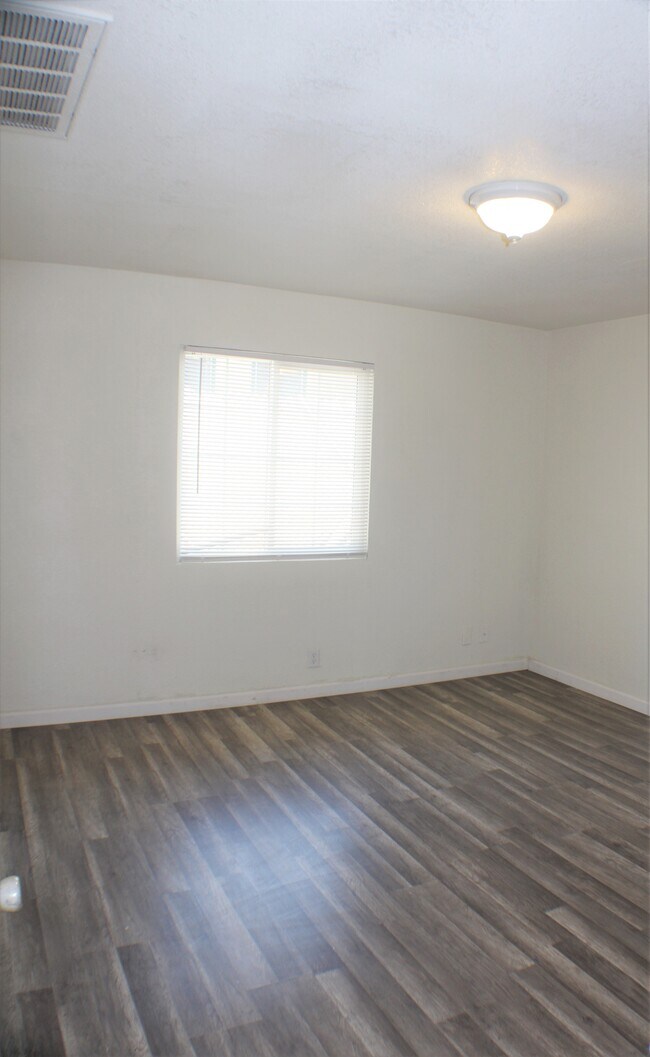 Building Photo - 1300 Stockton St