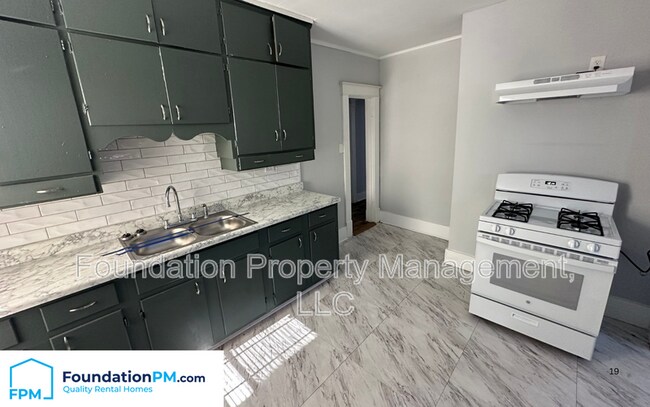 Foto del edificio - 1531 Netherwood Ave