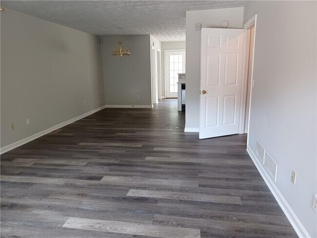 Foto del edificio - 75 Davis Mill Ct