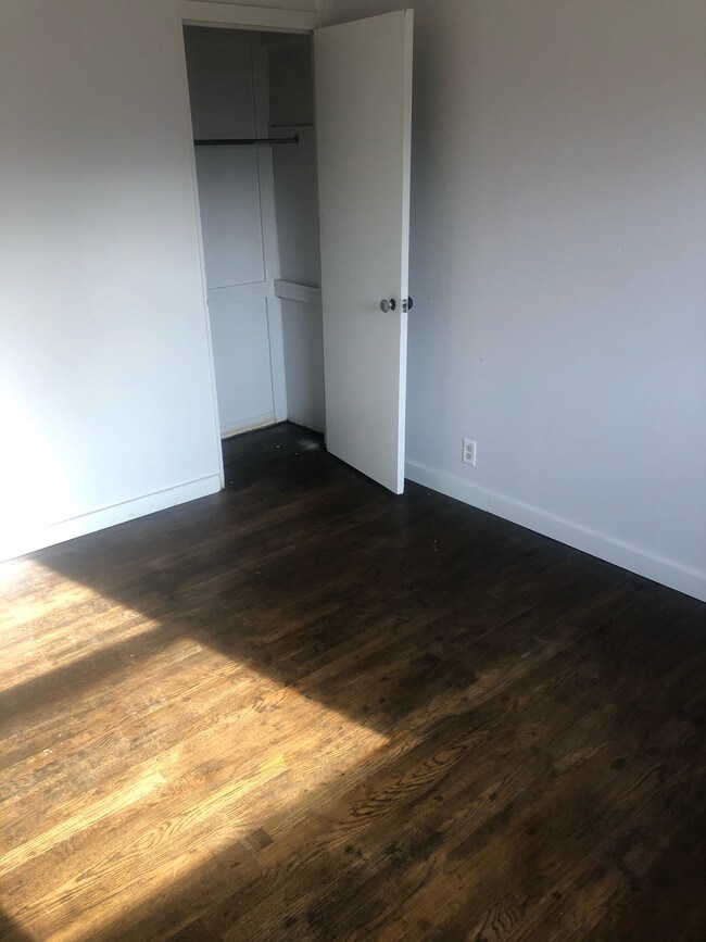 Foto del edificio - 1309 W Monroe St