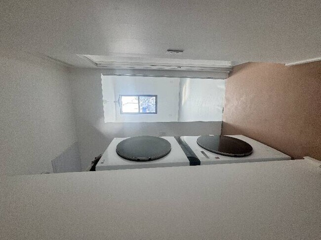Building Photo - New Modern eco friendly