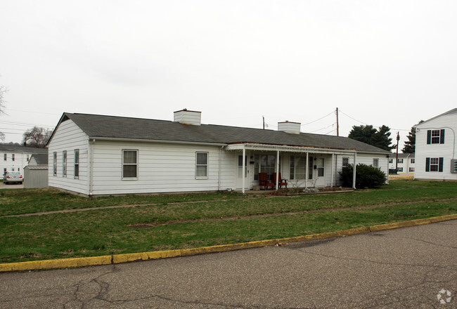 Building Photo - Laurel Commons