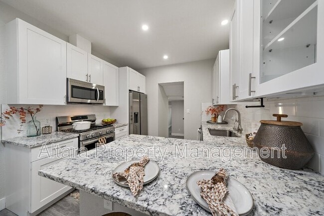 Photo - 2339 S Acoma St Apartment