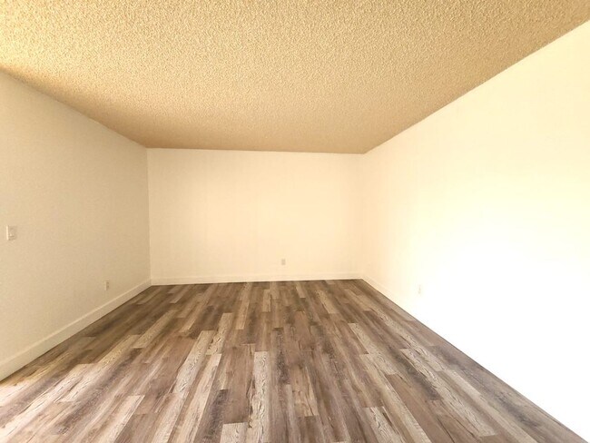 Foto del edificio - Spacious 1 Bedroom Condo in Chula Vista!