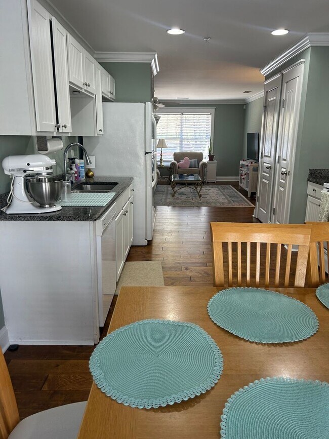 Foto del edificio - 01-102 Ball