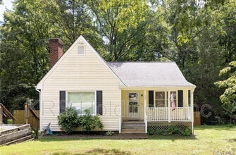 Building Photo - 401 Grinell Dr