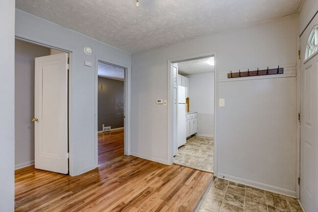 Building Photo - 6457 Parker St