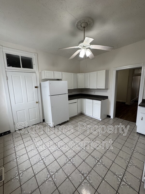 Foto principal - 40-42 East Franklin Street - 1