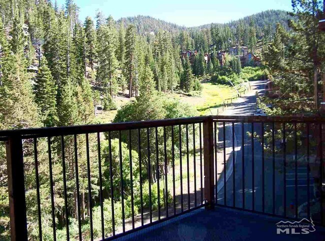 Foto del edificio - 420 Quaking Aspen Ln