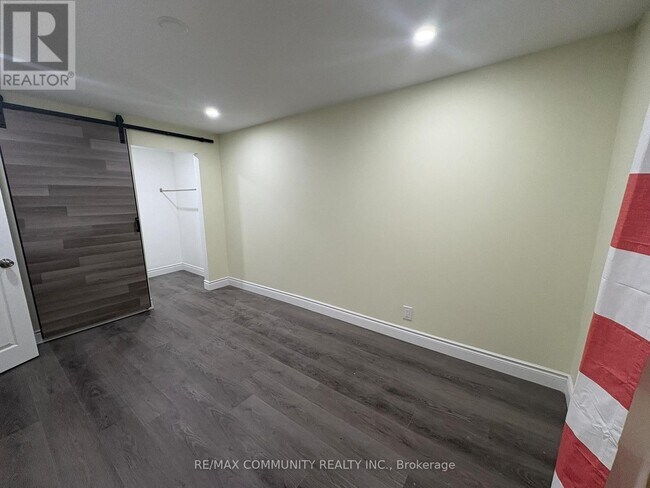 Photo du bâtiment - 117 Millhouse Crescent