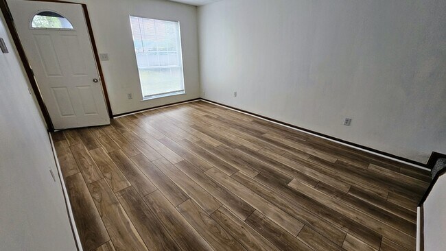 Foto del edificio - 7964-7966-7966 Goldsmith Dr