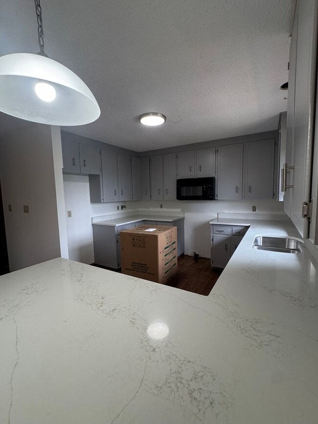 Building Photo - 257 Ponderosa Cir
