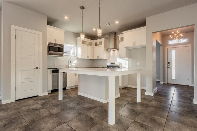 Foto del edificio - 620 NW 180th St