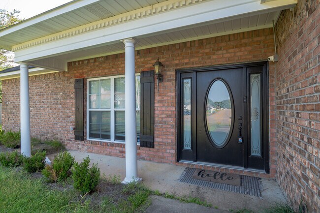 Building Photo - 122 Beechwood Cir