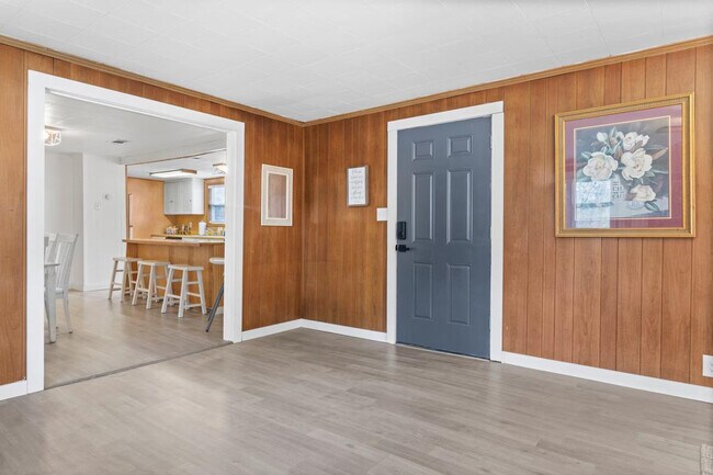 Foto del edificio - 10104 Johns Bayou Rd