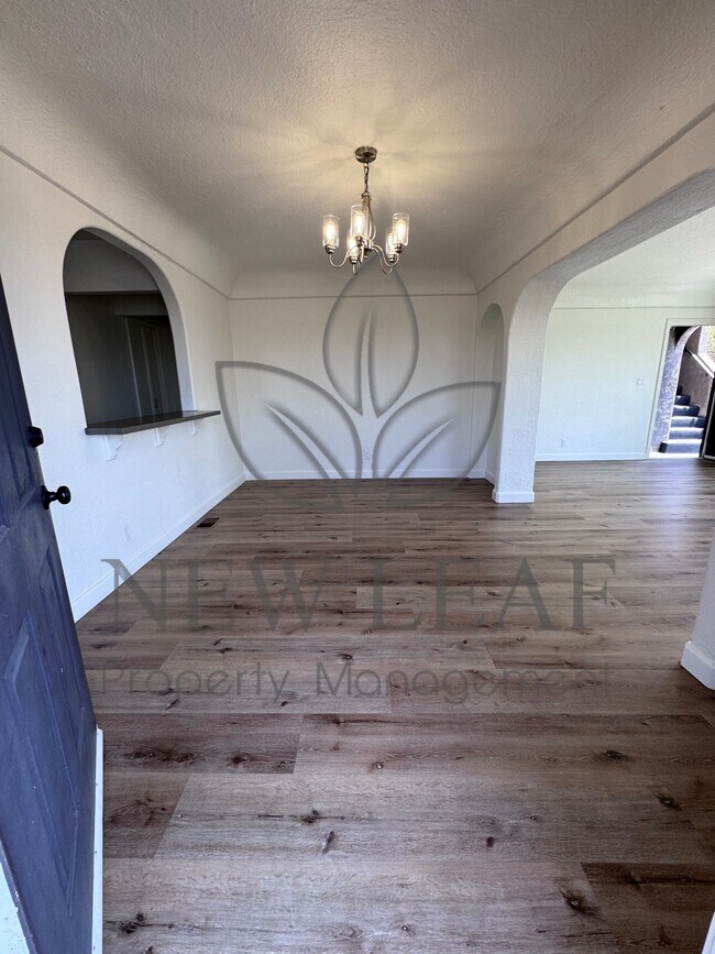 Foto del edificio - 13713 Franklin St