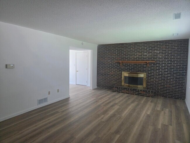 Foto del edificio - 4807 E Schooner Rd