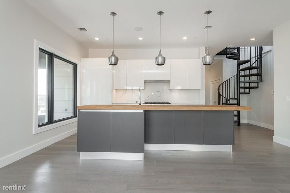 3 br, 2 bath - 51 Silver St - 3 br, 2 bath  - 51 Silver St