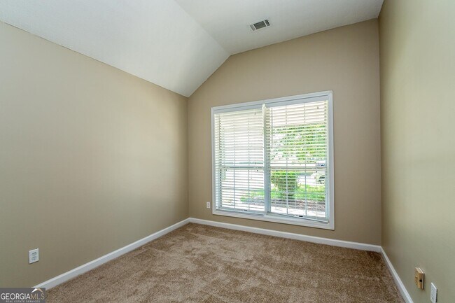 Building Photo - 3571 Walnut Creek Way