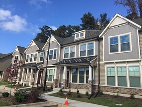 Building Photo - 1105 Metropolitan Dr