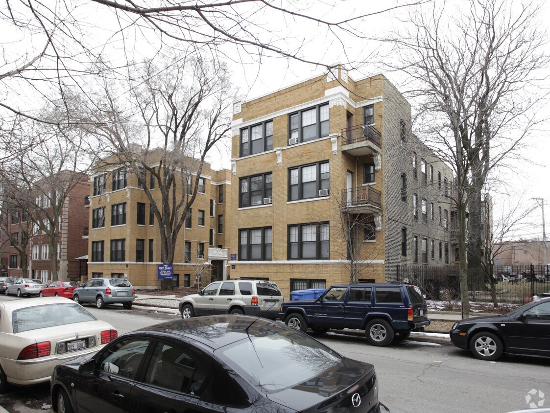 Foto principal - 719 W Barry Ave