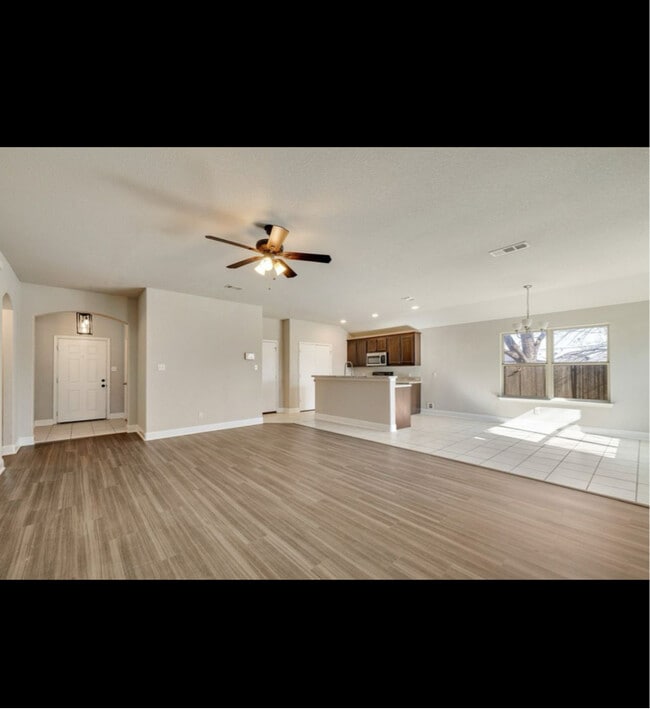 Building Photo - 5821 Humbert Ave