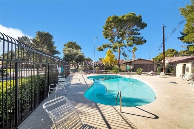 Building Photo - 4152 Flamingo Crest Dr