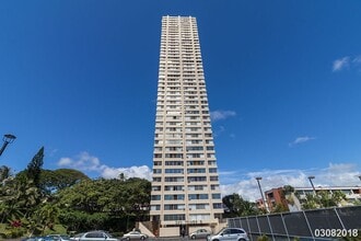 Building Photo - 1060 Kamehameha Hwy