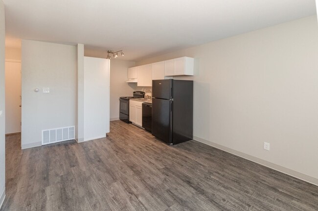 Interior Photo - Kenton Place