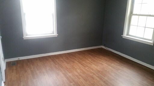 Foto del edificio - 2223 E 38th St